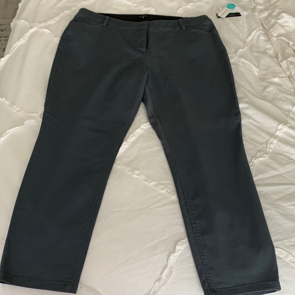 Harrietta Grey skinny pant
